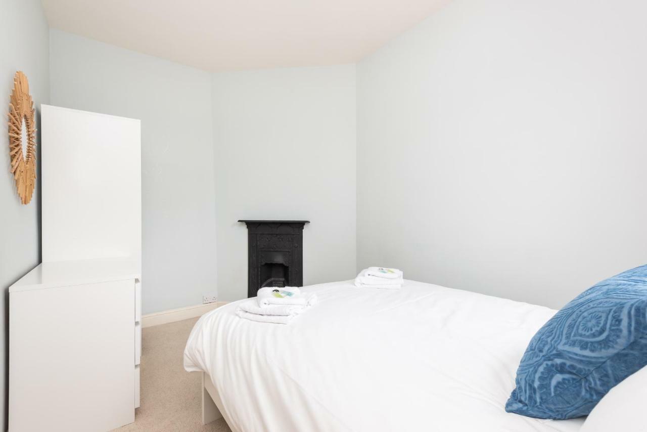 Charming Base For 5 Near Bishy Rd Pass The Keys Apartment Йорк Екстериор снимка