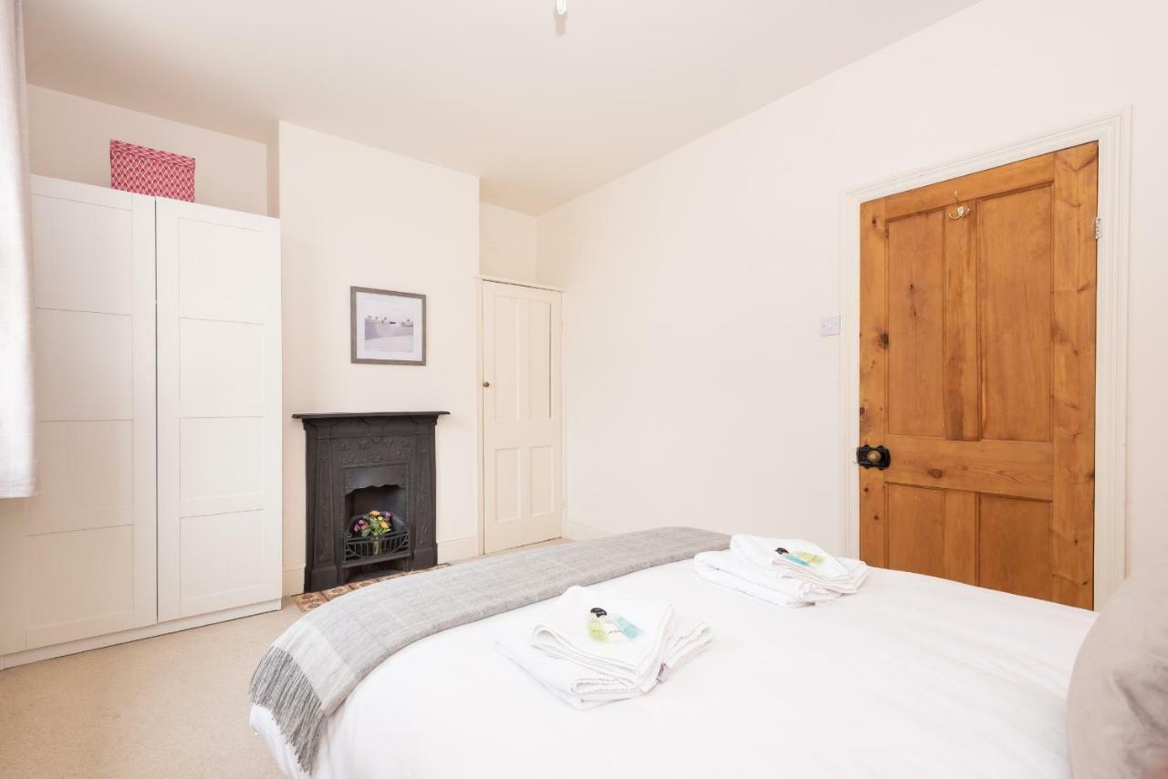 Charming Base For 5 Near Bishy Rd Pass The Keys Apartment Йорк Екстериор снимка