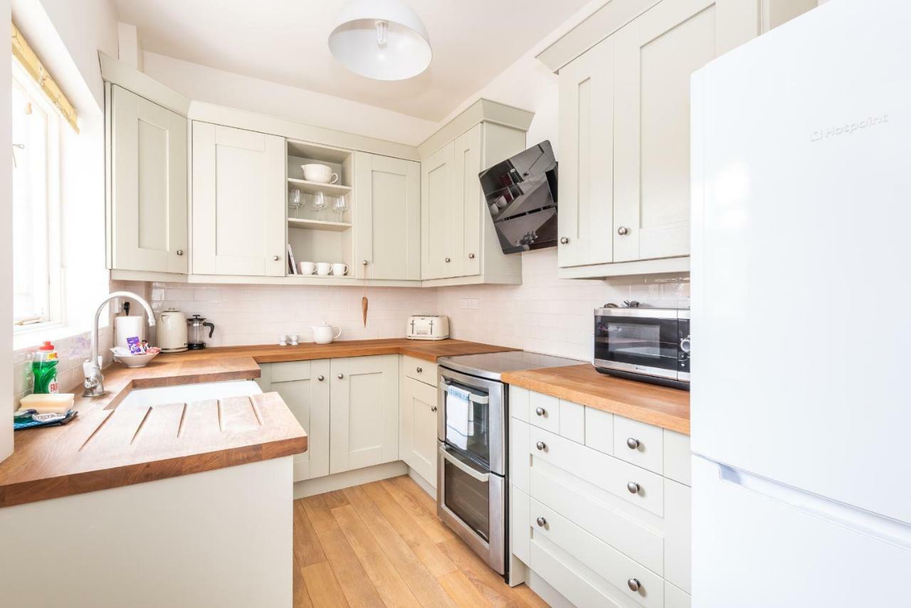 Charming Base For 5 Near Bishy Rd Pass The Keys Apartment Йорк Екстериор снимка